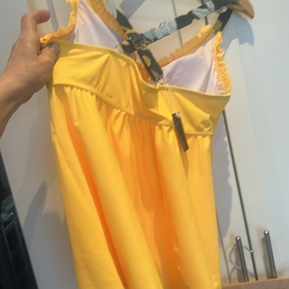 Summer Mae V-Neck Tankini Smocked
Top with Boy Shorts Tummy Control Swimsuit XL - Picture 8 of 11